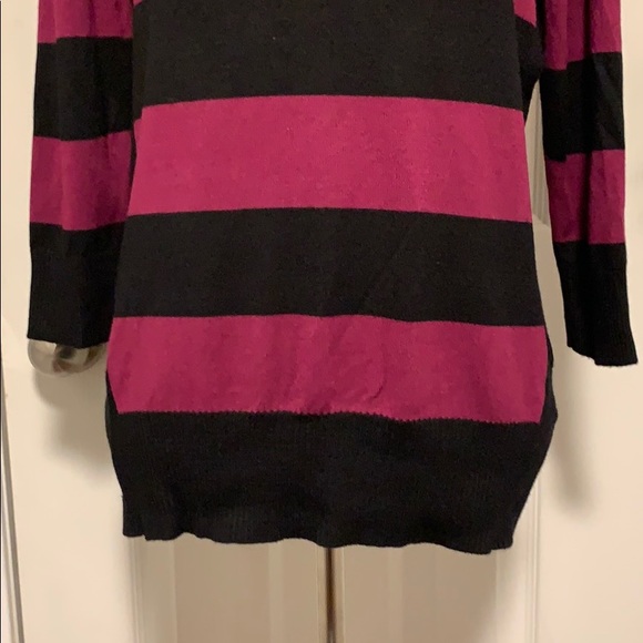 Women’s pink & black striped sweater, Large - Picture 3 of 7